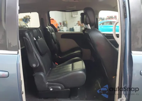 2012 Chrysler Town & Country Touring-L z USA, uszkodzony, nr VIN 2C4RC1CG5CR125082